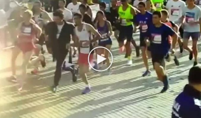 Спортсмен намеренно сбил с ног сербскую чемпионку на старте Софийского марафона