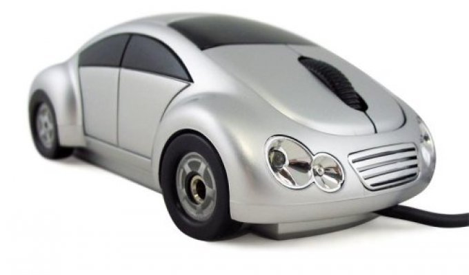 Мышка в виде автомобиля; идеальна для IP-телефонии
