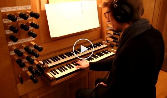 Самая тревожная музыкальная тема из Интерстеллара на церковном органе