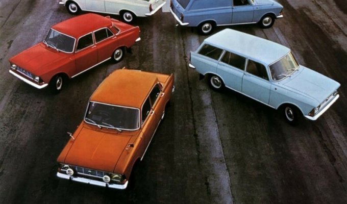 Примула, Снежная королева и Арахис: вспоминаем краски и цвета советских автомобилей (70 фото + 1 видео)