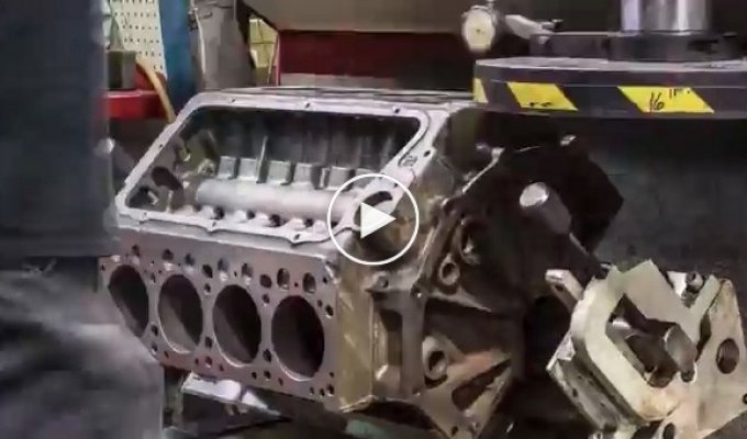 Как выглядит капитальный ремонт двигателя от Chrysler Hemi FirePower