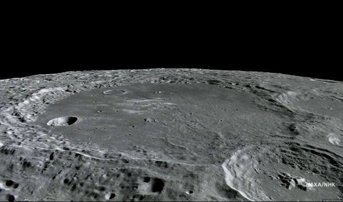 Кому принадлежит Луна и ее полезные ископаемые (1 фото)