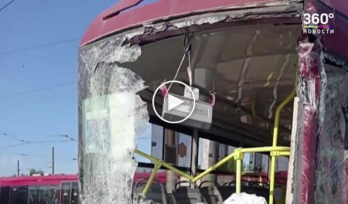 В Казани из-за столкновения двух трамваем пострадали несколько человек