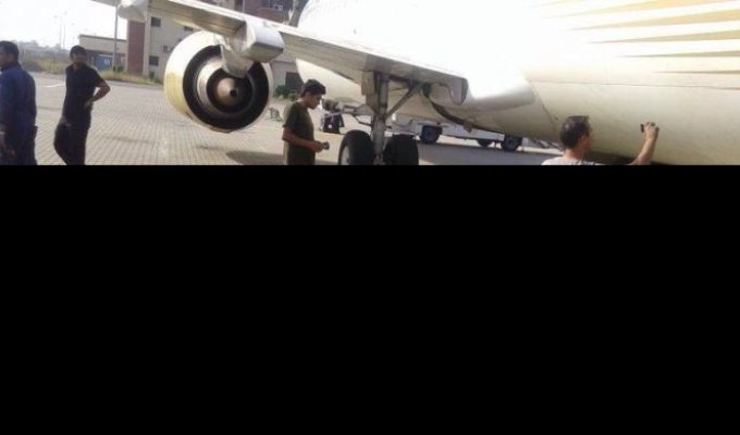 Тестирование двигателей Boeing 737 перед взлетом (10 фото)