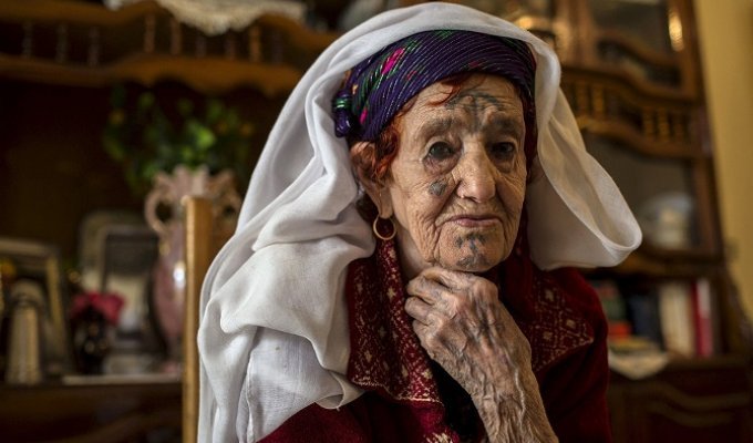 Как защищаются от злых духов берберские женщины (10 фото)