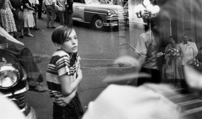 Луи Фаурер – лирик с фотокамерой на улицах Нью-Йорка (51 фото)