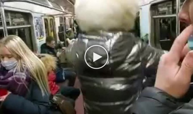 Веселье в московском метро