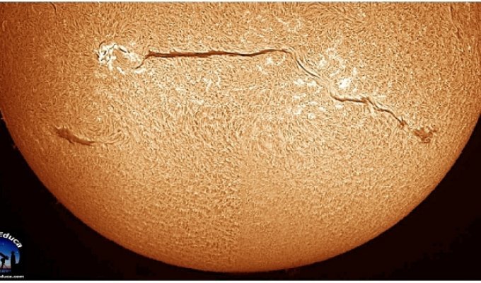 На Солнце образовалась гигантская трещина (3 фото)