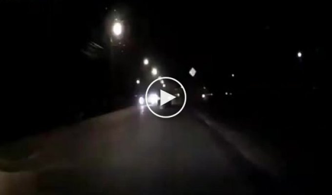 В Туле пьяная автомобилистка врезалась в автобус