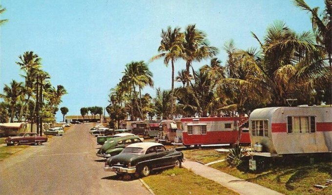 Как выглядели американские трейлерные парки в 50-е и 60-е годы (20 фото)