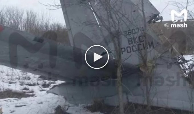 В Воронежской области разбился самолет Ан-26, перевозивший военное имущество, экипаж погиб