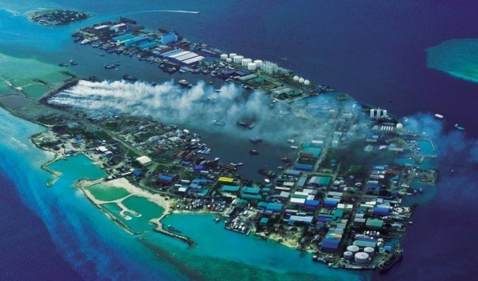 Не сказочное, не Бали: самый грязный остров на Мальдивах (6 фото)