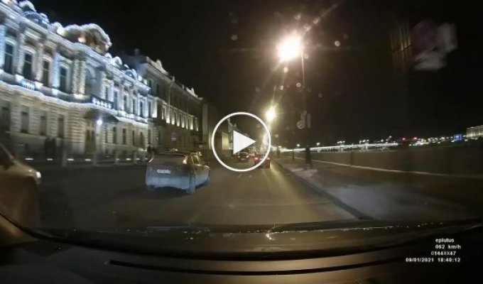 Водитель «Ларгуса» исполнил интересный трюк в Санкт-Петербурге
