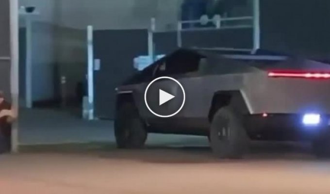 Рэпер Тимати заказал «автомобиль будущего» от Илона Маска