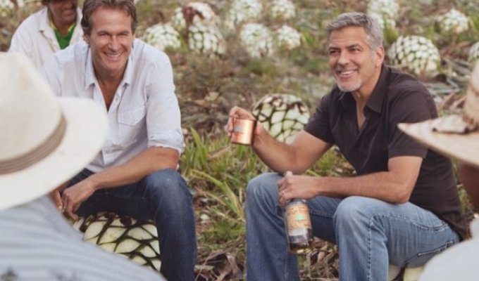 Как актер Джордж Клуни своих друзей за дружбу благодарил