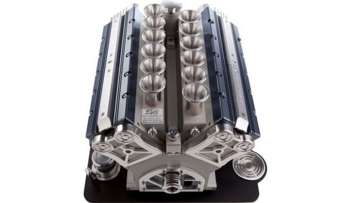 Мотор V12 необычного назначения (10 фото)