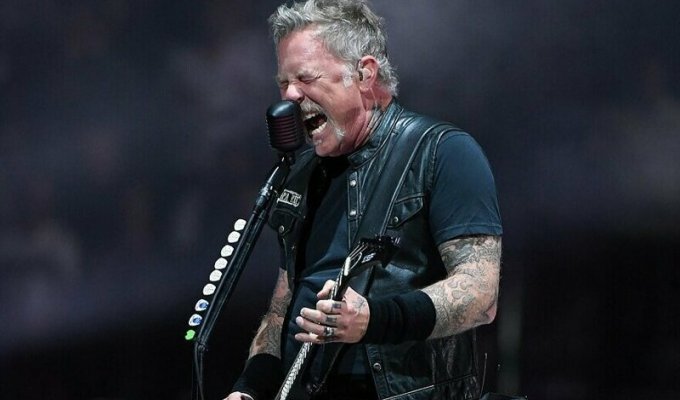 Metallica отменила концерты из-за запоя вокалиста