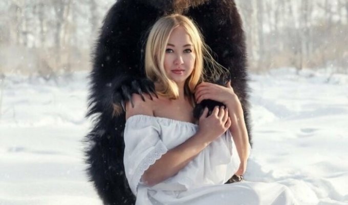 Девушка спасла медведя из зоопарка и теперь они лучшие друзья (12 фото)