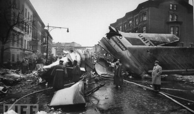 Столкновение самолетов над Нью-Йорком в 1960 году (15 фото)