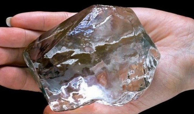 История самого крупного ювелирного алмаза (15 фото)