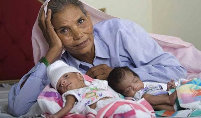 11 самых пожилых мам со всего мира (12 фото)