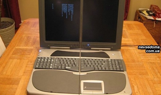 Xentex – действующий прототип ноутбука с двойным дисплеем (9 фото)