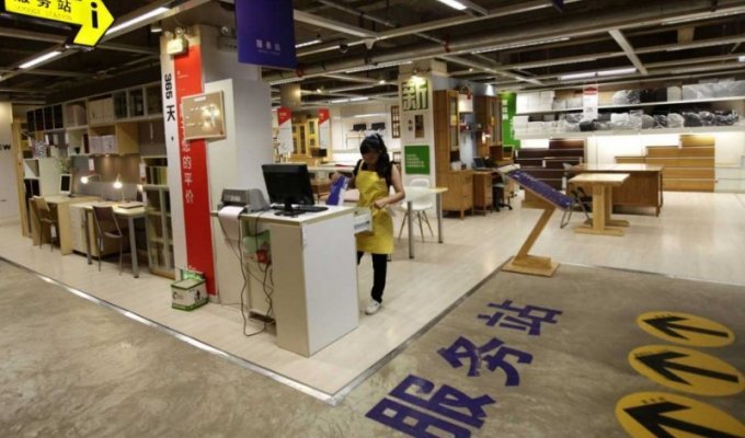 Китайцы подделали…магазин IKEA (10 фото)