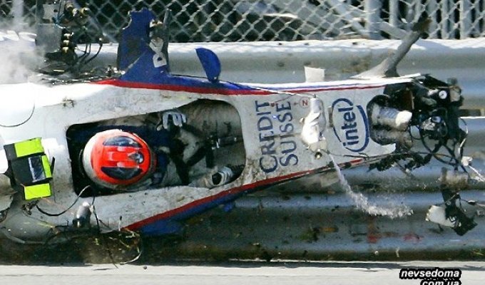 Жесткие аварии на Формуле 1 (11 фотографий)