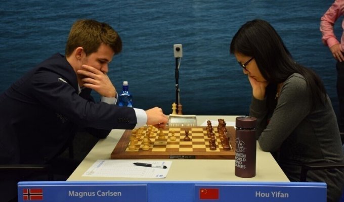 Почему женщины и мужчины играют в шахматы раздельно? (3 фото + 1 видео)