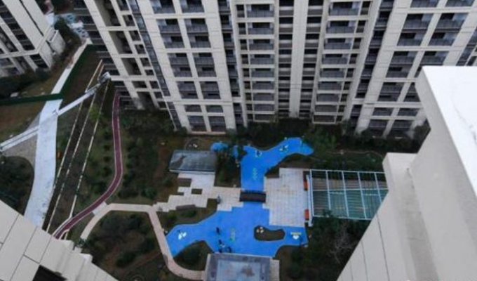Нарисованный бассейн и другие аферы китайских строителей (7 фото)