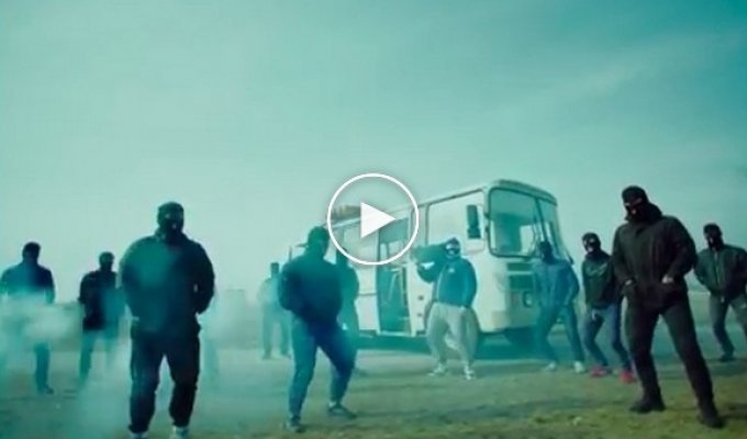 Взрывной клип от киевской студии. Грибы - Тает Лед