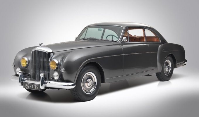 Редкий Bentley S-Type Continental 1956 года выставят на аукцион (23 фото)