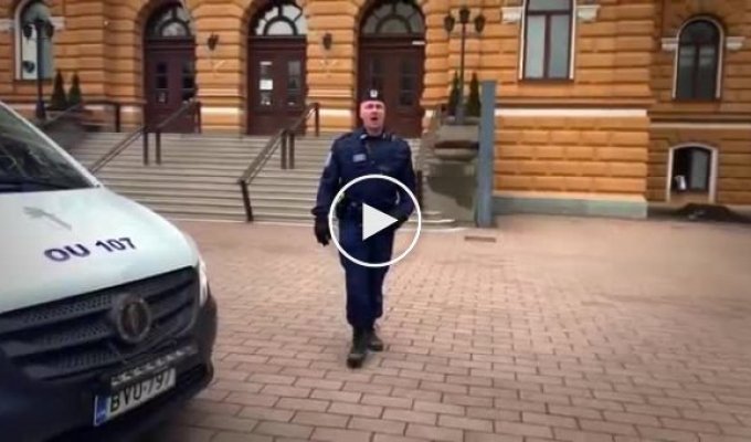 Финские полицейские спели советскую песню 50-х