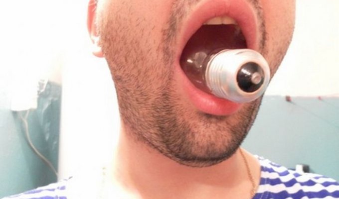 Как вытащить лампочку из рта (6 фото)