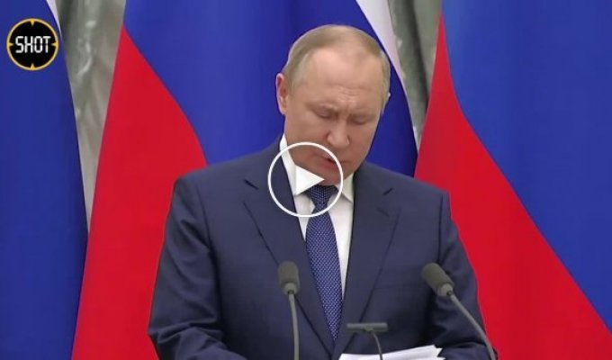 Владимир Путин назвал Эммануэля Макрона на ты и принял его в Кремле