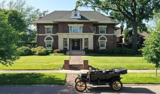 Бывший дом Генри Форда в Детройте выставлен на продажу (33 фото)