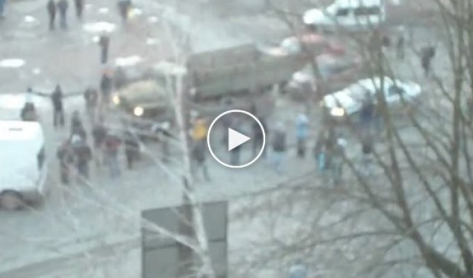 Майдан. Активисты против спецтехники для беркута в Боярке