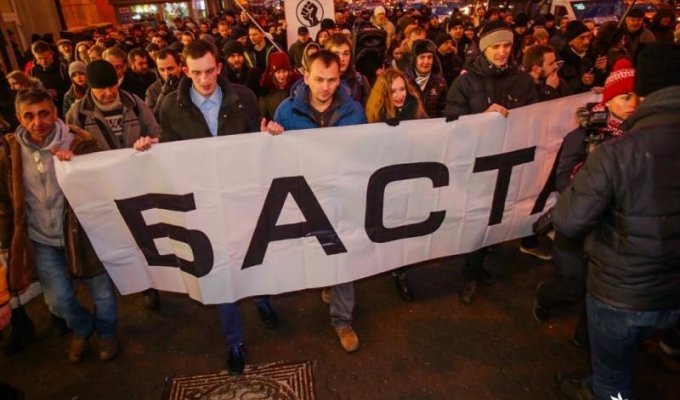 Марш рассерженных белорусов в Минске (4 фото + 1 видео)