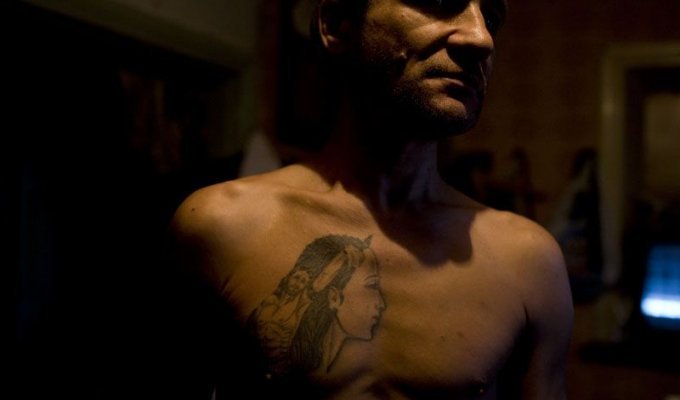 Тюремные татуировки (28 Фото)