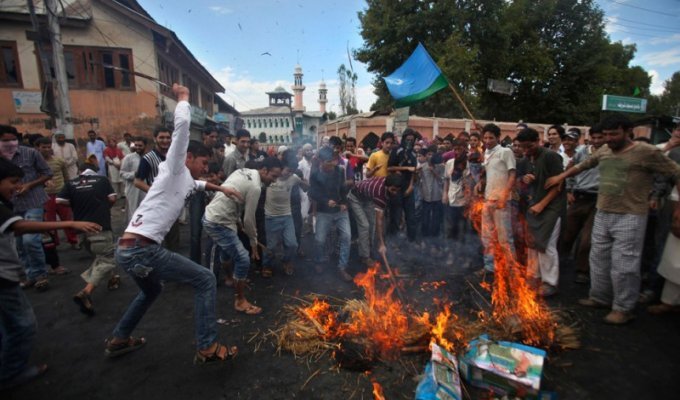 Протесты в Кашмире (25 фото)
