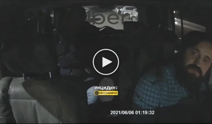 В Новосибирске мужчина угрожал таксисту ножом из-за 200 рублей