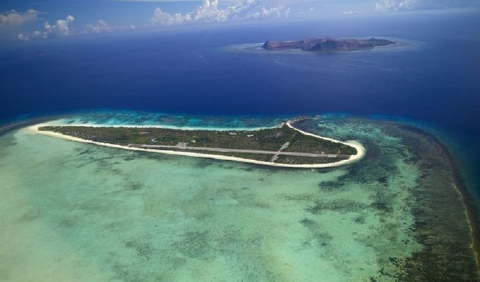 Рай на Земле: самый роскошный курортный остров, где отдыхали Брэд Питт и Бейонсе (22 фото)