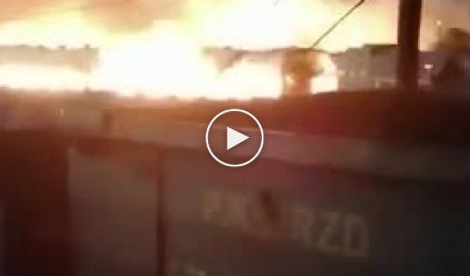 В Казахстане эпично сгорел вагон-ресторан (мат)