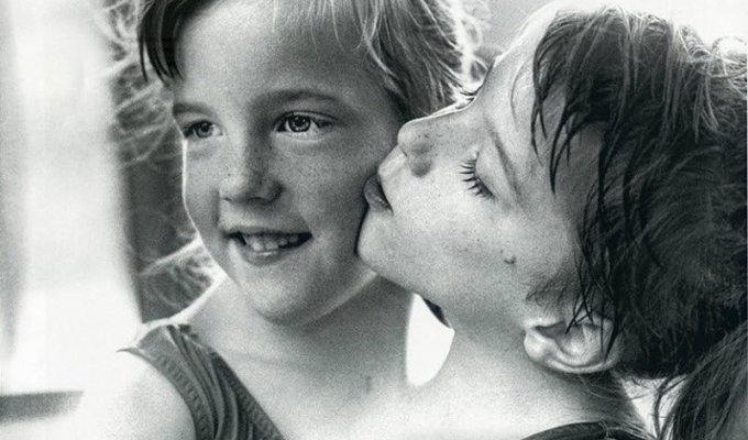 Как живут сиамские близнецы Эбигейл и Бриттани Хенсел (9 фото)