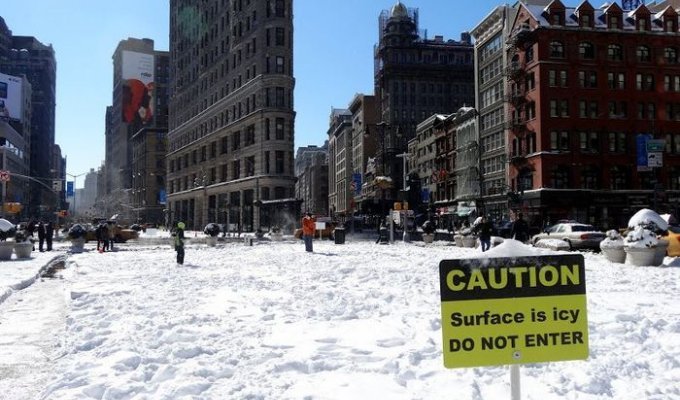 На Нью-Йорк обрушилась снежная буря (60 фото)