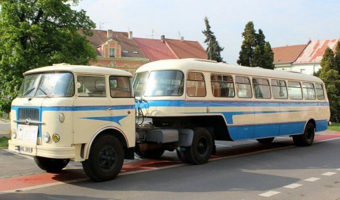 Чехословацкий пассажирский автобус Karosa NO 80 (10 фото)
