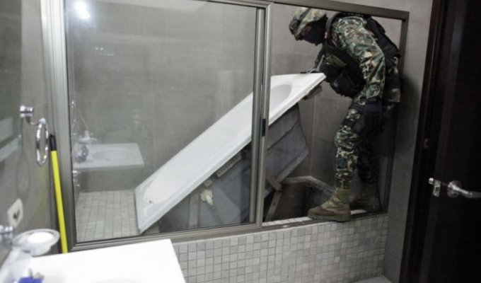 Необычный дом мексиканского наркобарона Хоакина Гусмана (13 фото)