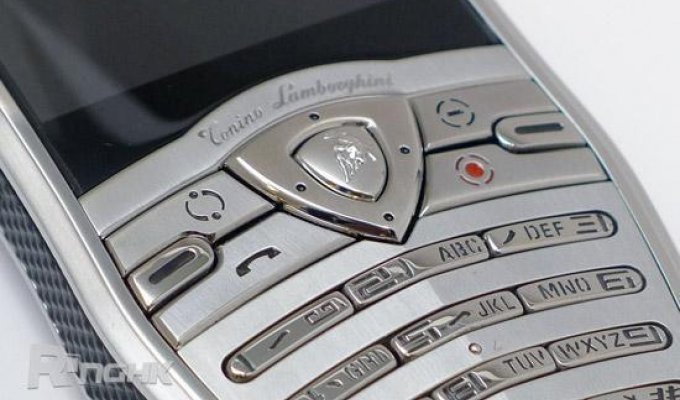 Телефоны Lamborghini: Понты любой ценой (5 фото)