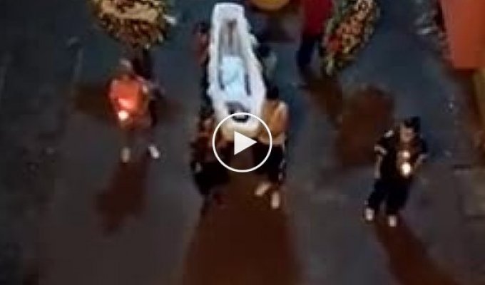 Нападение на похоронную процессию в Бразилии