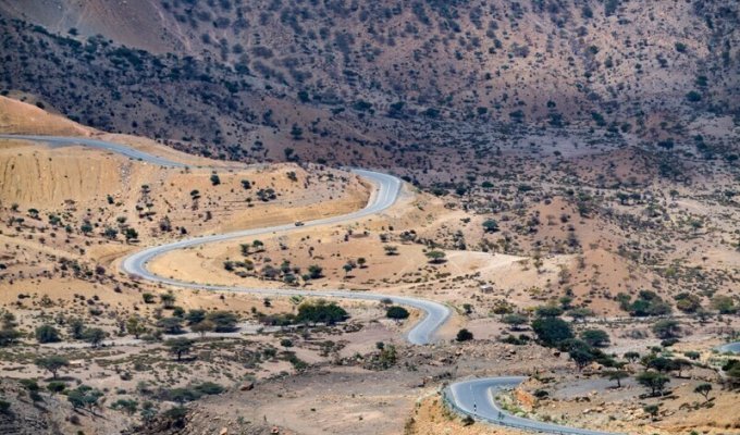 Безупречные дороги Эфиопии, которые строят китайцы (8 фото)